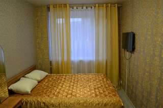 Мини-отель Три зайца Мурманск Двухместный номер с 1 кроватью и общей ванной комнатой-3