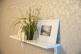 Мини-отель Три зайца Мурманск Трехместный номер с общей ванной комнатой-4