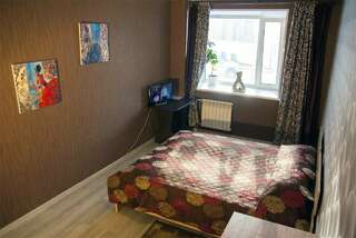 Мини-отель Три зайца Мурманск Двухместный номер с 1 кроватью и общей ванной комнатой-1